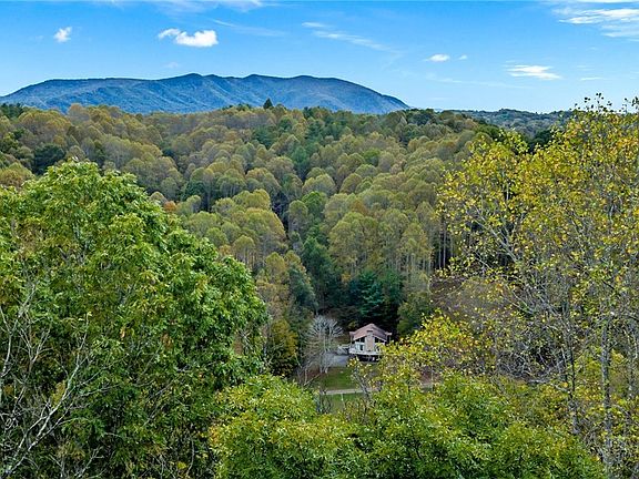 3rd image of 8 and 9 Haven Ridge Road