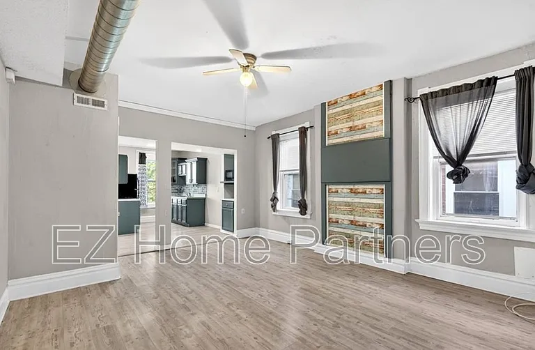 3005 S Compton Ave — Photo 18