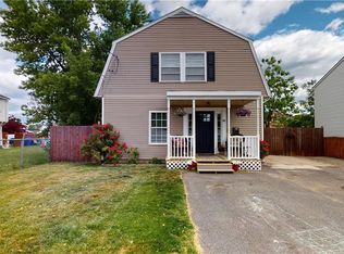 86 Mowry Ave, East Providence, RI 02914