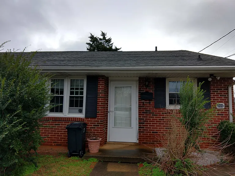 300 Twin Oak Dr #A — Photo 1