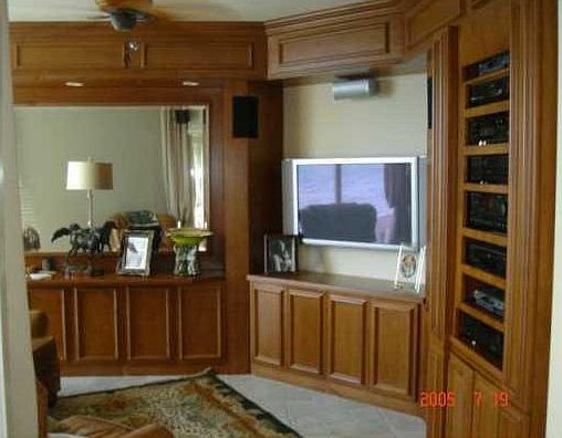 3rd image of 19333 Collins Ave APT 907