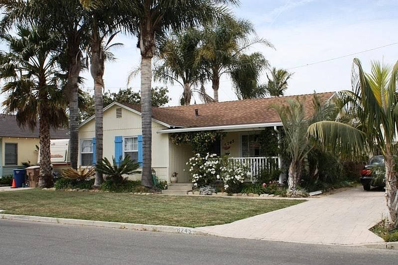 1st image of 6245 Clara St
