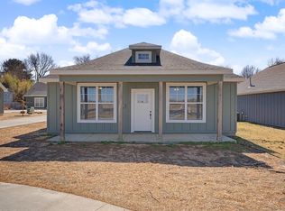 1331 W Deane St, Fayetteville, AR 72703