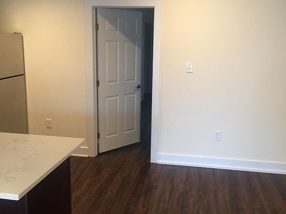 Livisng room going into bedroom