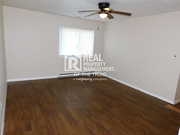 4th image of 1500 Autumn Dr APT D
