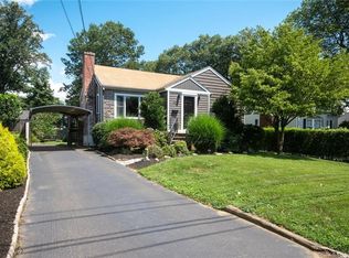 112 Country Rd, Fairfield, CT 06824