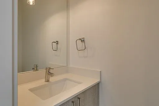 130 W Florentia St — Photo 15