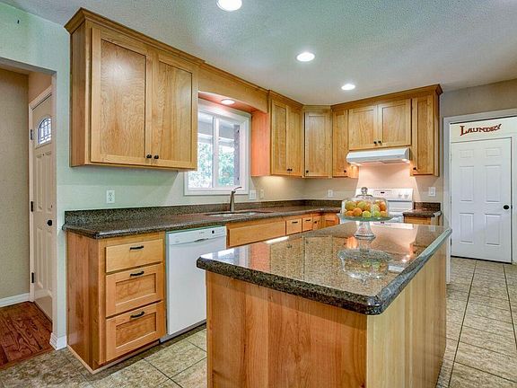 2nd image of 21866 Belmont Dr