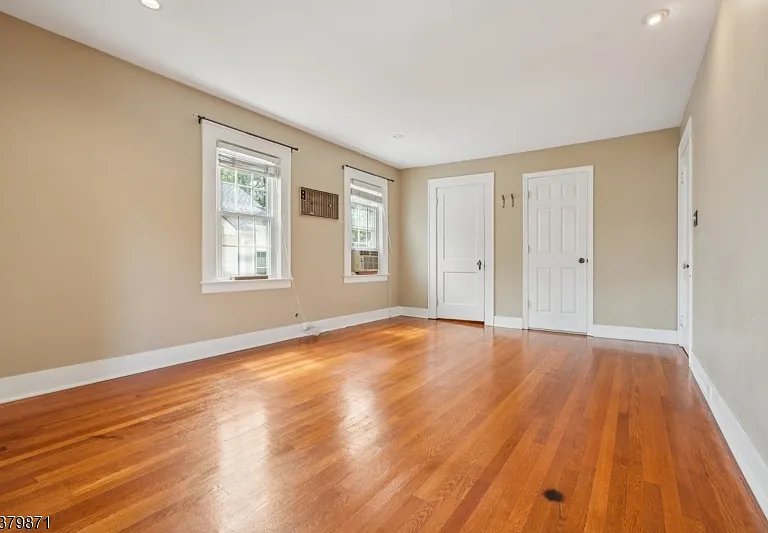 163 Myrtle Ave — Photo 24