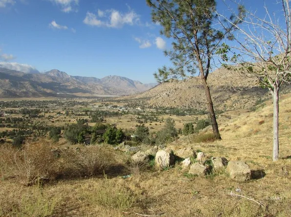 600 Piute St, Bodfish, CA 93205