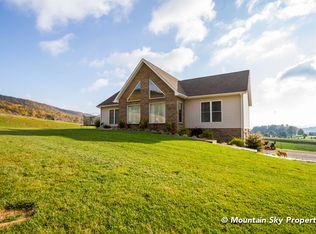 2594 Greenway Cir, Draper, VA 24324