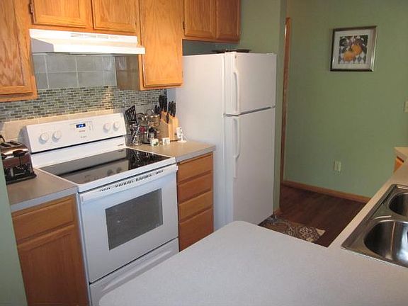 5th image of 14270 Estates Ave