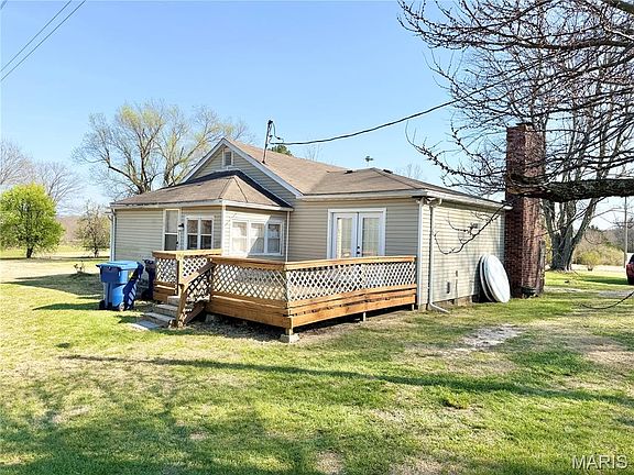 3rd image of 17901 Dove Rd