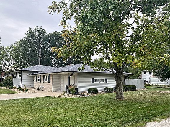 4th image of 9 Orchard Dr