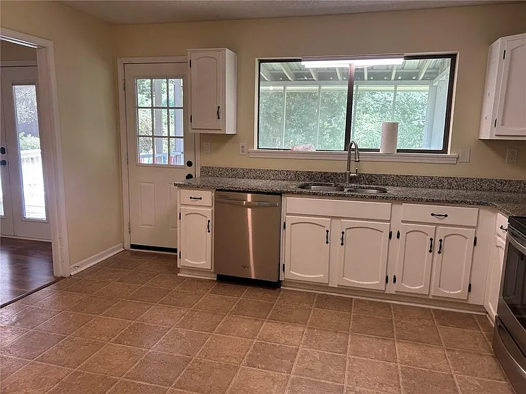 9775 Loblolly Ln — Photo 6