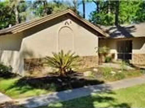 13111 Oak Plaza Dr, Cypress, TX 77429