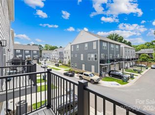 4020 Capital Ridge Ct, Charlotte, NC 28205