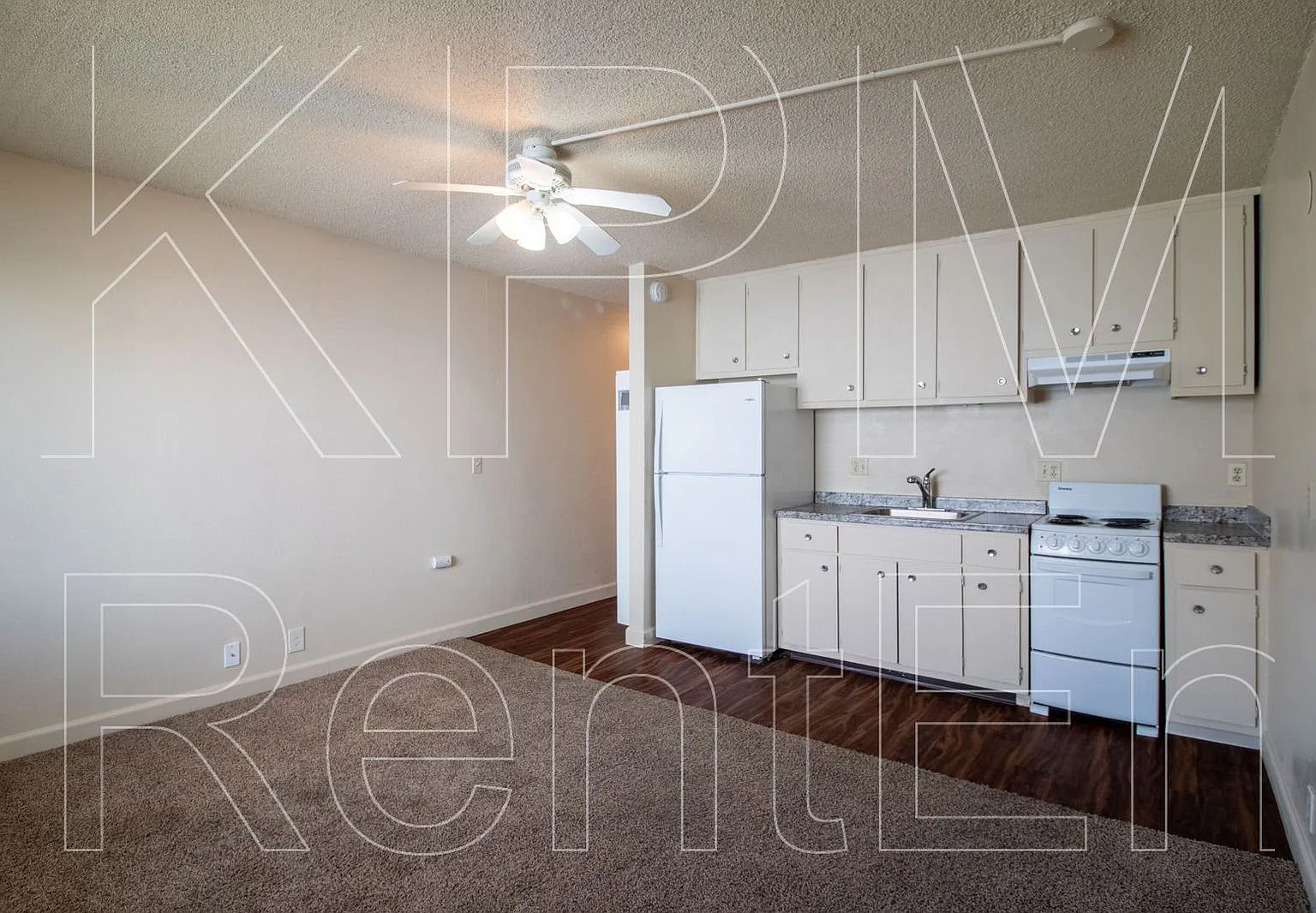 Studio, 1.0 bath, 370 sqft, $975 — Photo 3