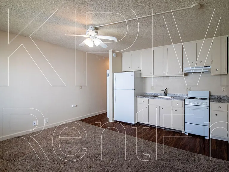 1028 N Commerce St #6 — Photo 3