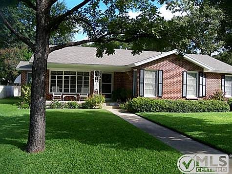 1st image of 3121 Goldenrod Ave