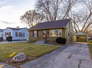 2116 51st St, Des Moines, IA 50310