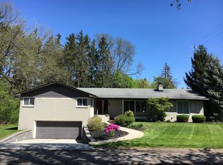 102 Oxford Rd, East Lansing, MI 48823