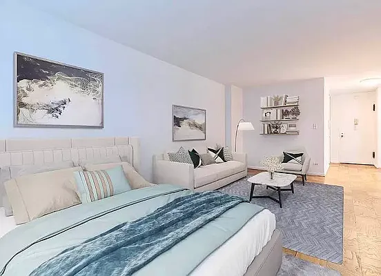 Rented by Manhattan Realty Group | media 4