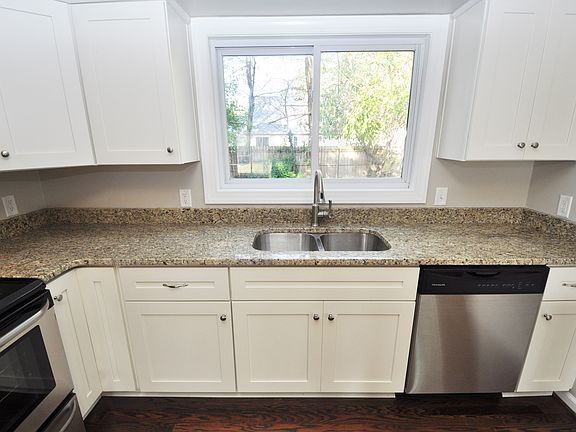 5th image of 657 Sirine Ave