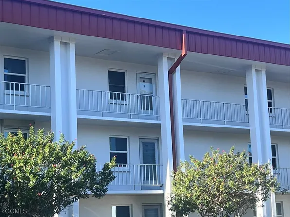 1700 Pine Valley Dr APT 204, Fort Myers, FL 33907