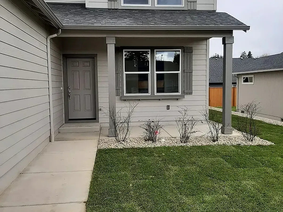Building Photo - 2441 Imperial Dr NW
