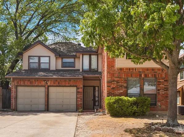 720 Ford Dr, Cedar Hill, TX 75104