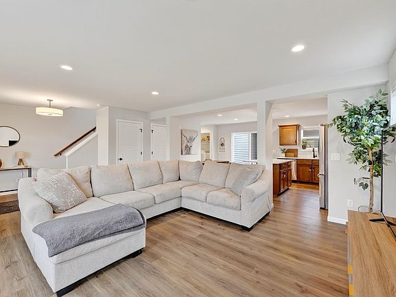 2nd image of 5955 Vintage Birch Way