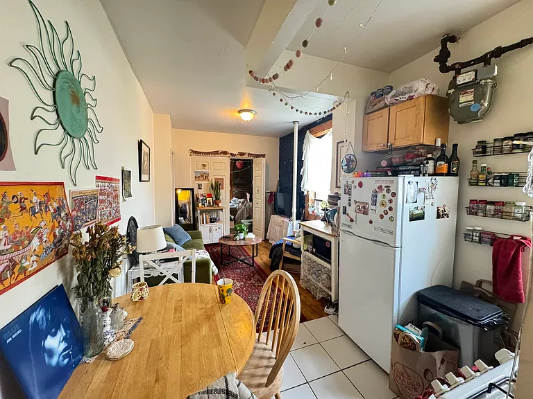 536 E 5th St #17 — Photo 10