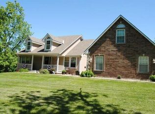 704 Mulberry St, Pleasant Hill, MO 64080