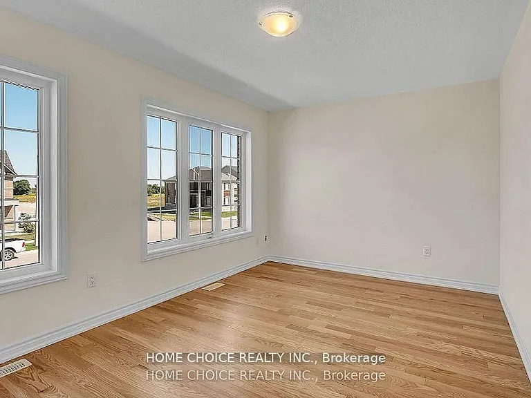 143 Terry Fox Dr — Photo 24