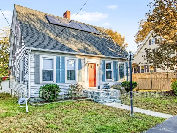 123 Riley Ave, Manchester, NH 03103