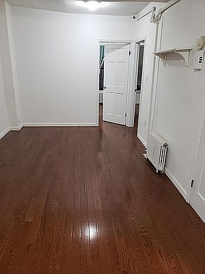 2nd image of 130 16th St #C