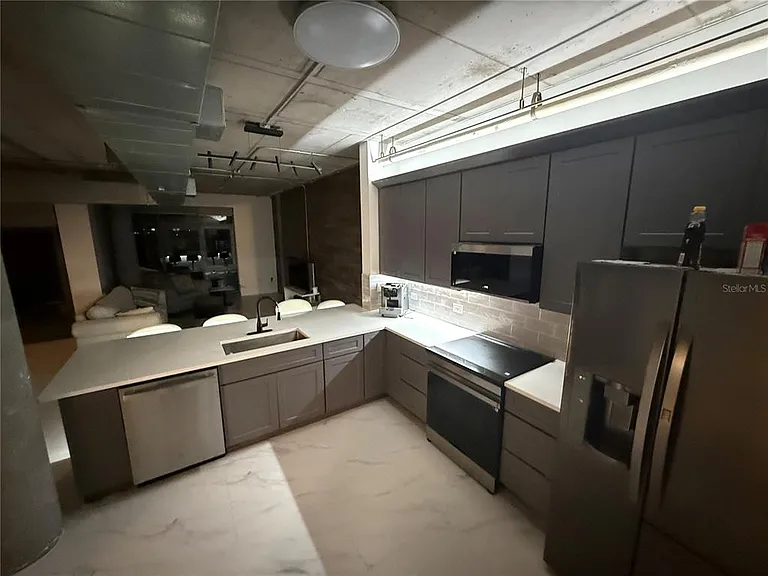 10 N Summerlin Ave #34 — Photo 6