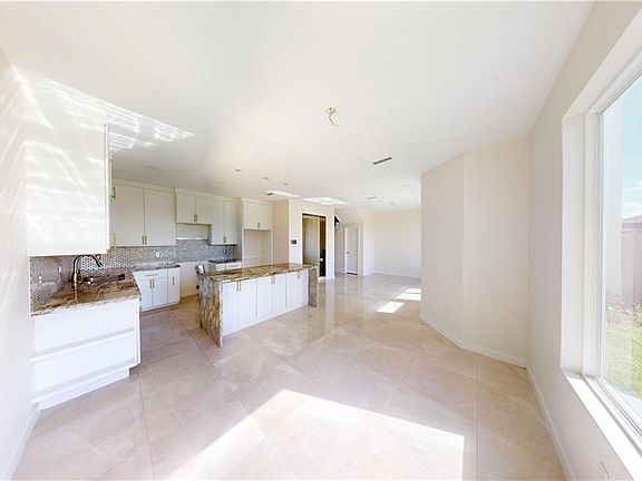 5th image of 2228 Corales St