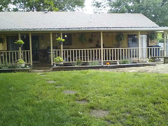 3rd image of 10104 E Northlea