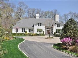 30 Allison Ln, Mount Kisco, NY 10549