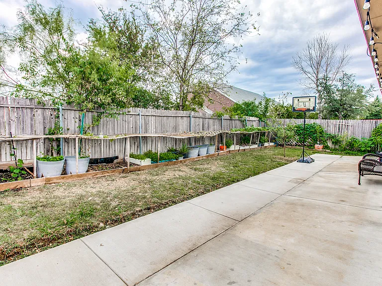 6612 Friendsway Dr — Photo 15