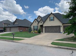 1303 S Nyssa Pl, Broken Arrow, OK 74012