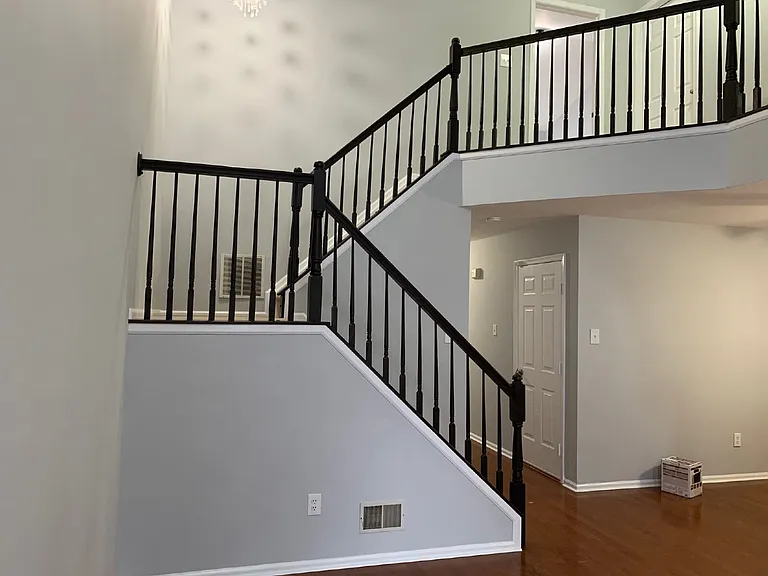 402 Harvest Ln — Photo 3