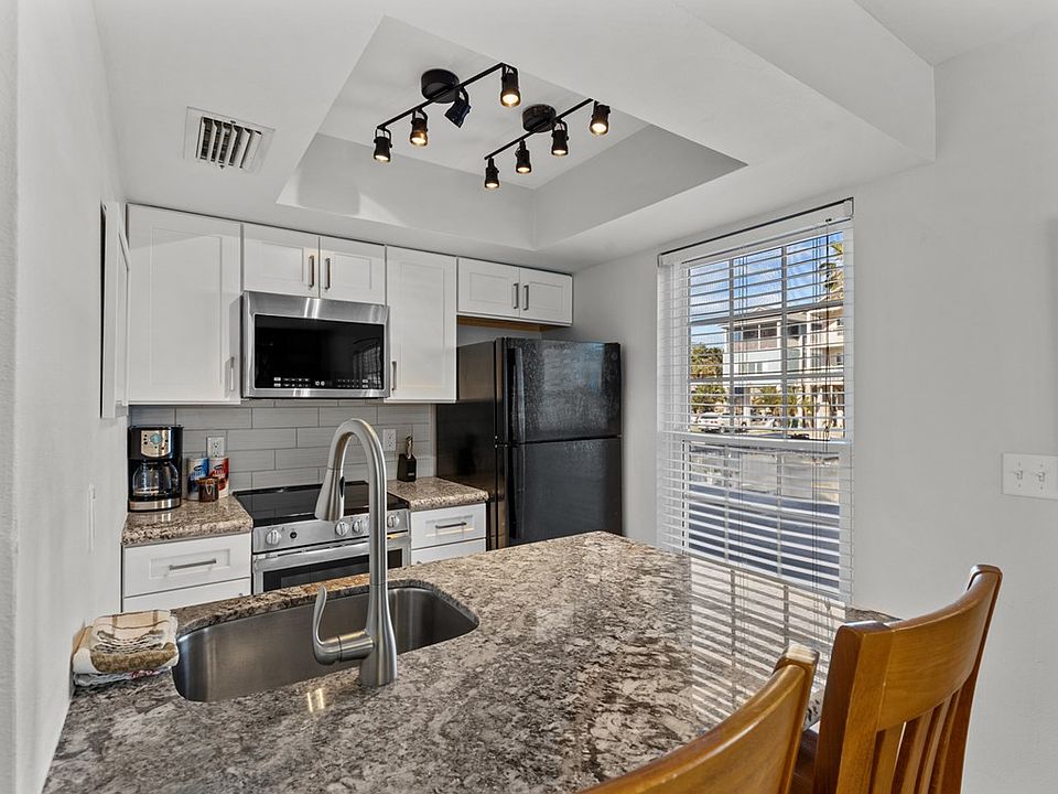 550 1st St Cedar Key FL Zillow