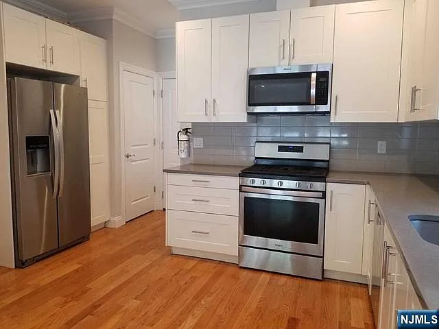7 Lindley Ave #B — Photo 9