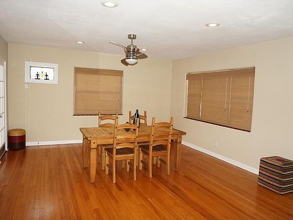 3rd image of 2415 Cleveland Heights Blvd