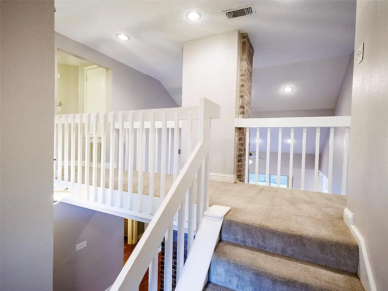 16307 Mulberry Run Ct — Photo 20