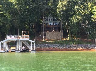 9450 Lisa Cir, Gainesville, GA 30506
