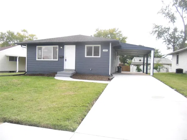 140 Briarmoor Ln, Granite City, IL 62040